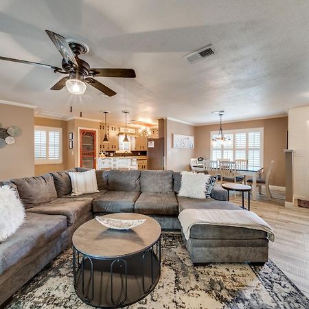 Charming Pet Friendly 4 Bdrm Home Mins To Main St And Wineries Fredericksburg Buitenkant foto