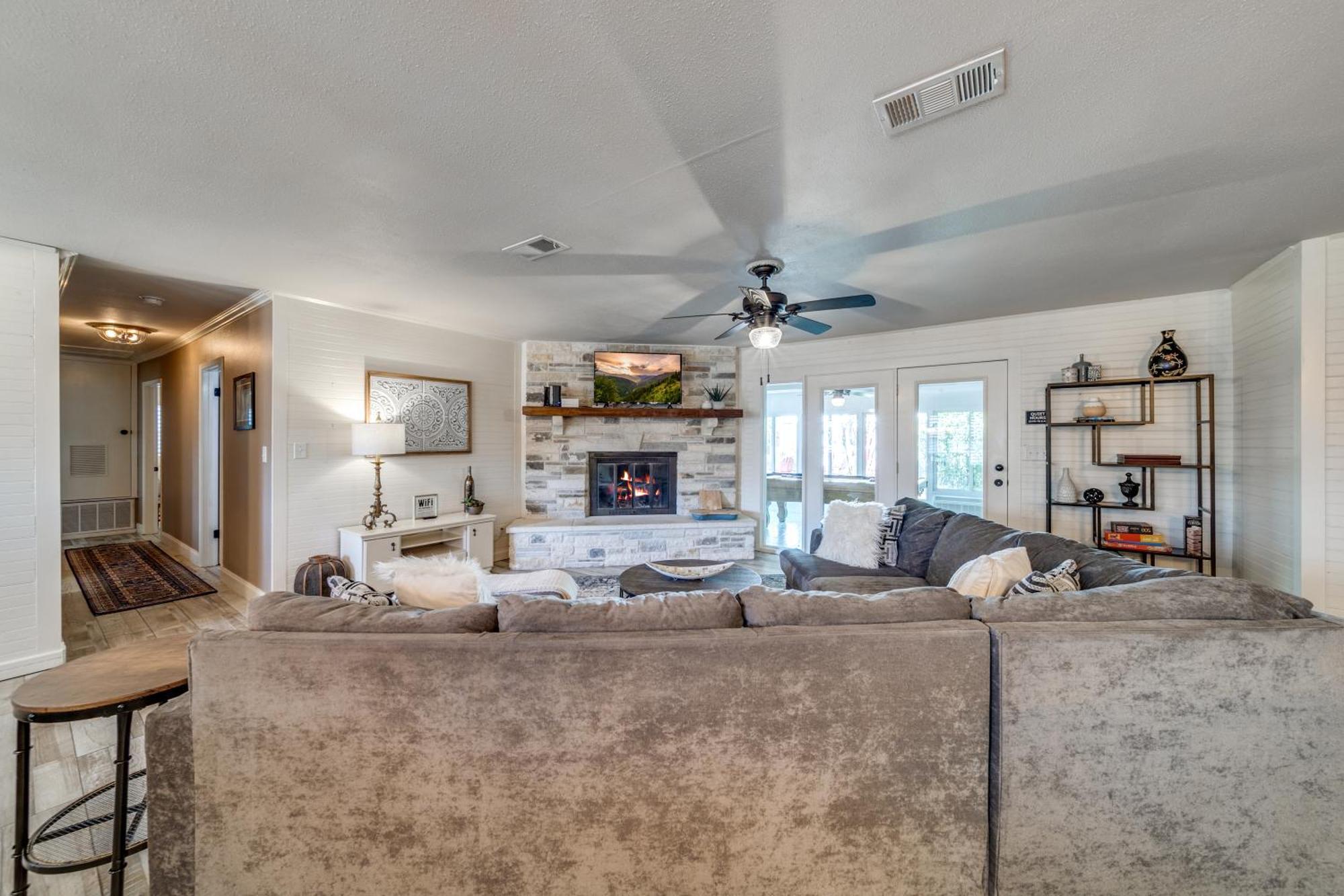 Charming Pet Friendly 4 Bdrm Home Mins To Main St And Wineries Fredericksburg Buitenkant foto