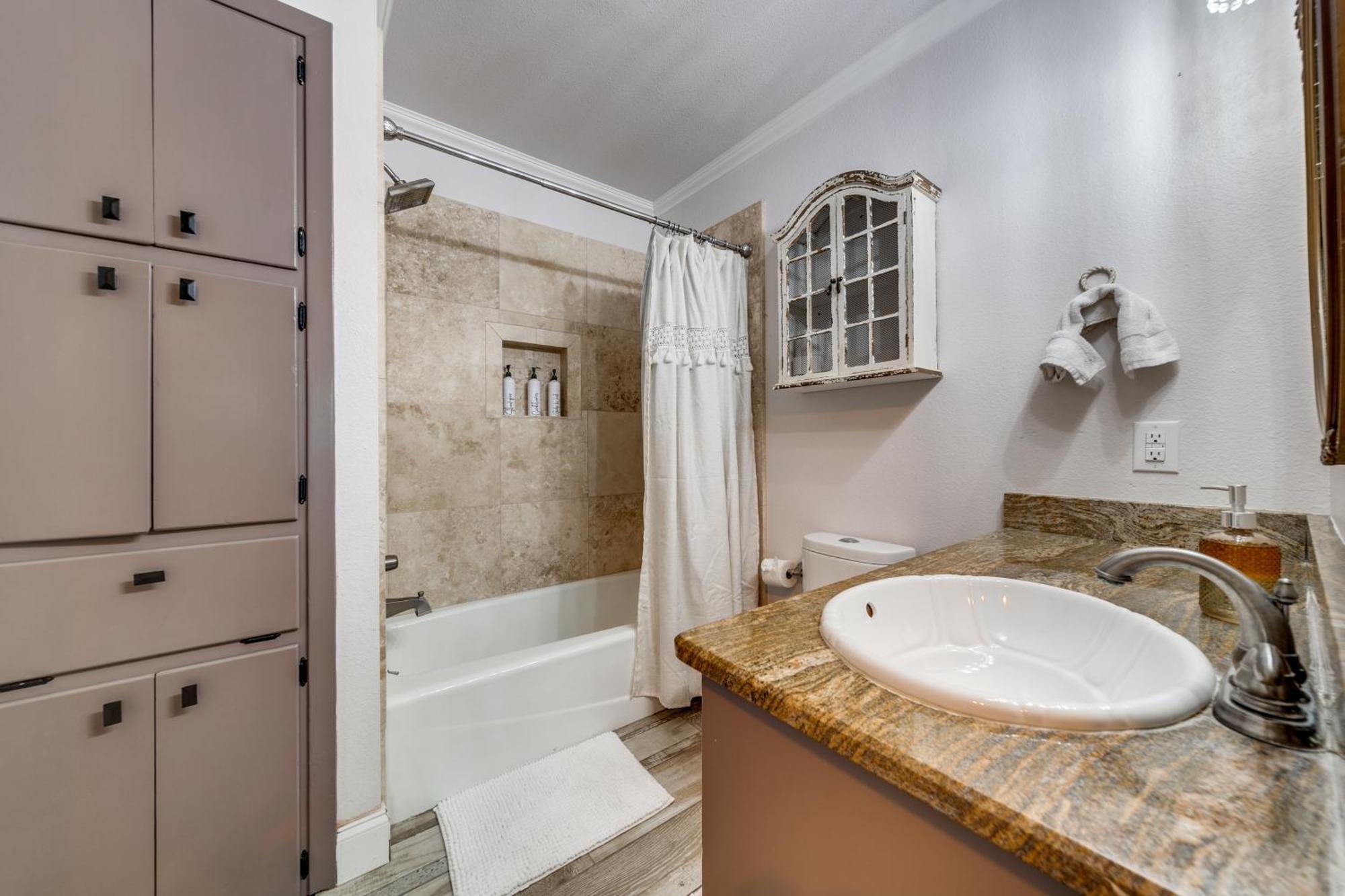 Charming Pet Friendly 4 Bdrm Home Mins To Main St And Wineries Fredericksburg Buitenkant foto